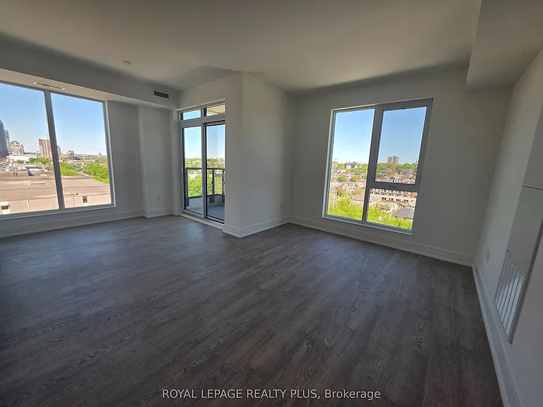 858 Dupont St #805 — Photo 8