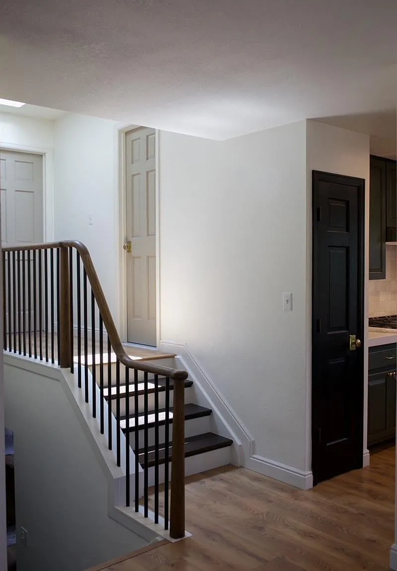 3 bed, 2.5 bath, 1700 sqft, $3,700 — Photo 3
