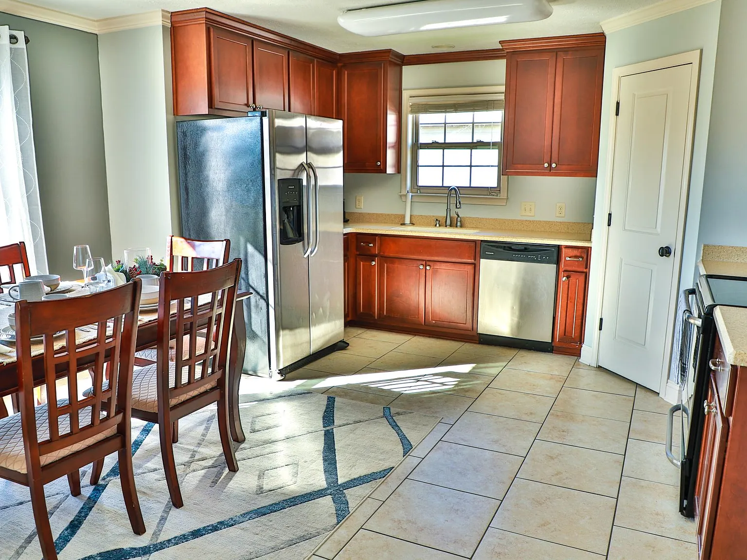 1805 Shanun Ct — Photo 3
