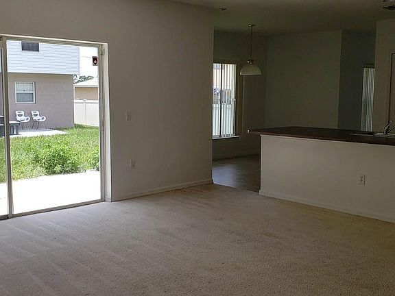 4th image of 1716 Pompano Dr