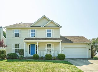 2622 Stonecreek Dr, Akron, OH 44320