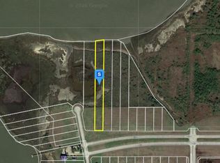 3402 Beachside Dr, Palacios, TX 77465