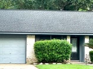 1900 N Rockisland St, Angleton, TX 77515