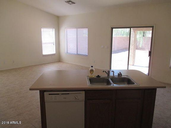 5th image of 1752 E Wildhorse Pl
