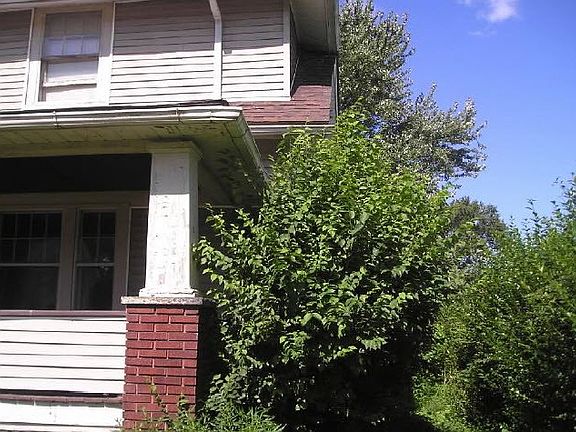 3rd image of 914 Belvedere Ave SE