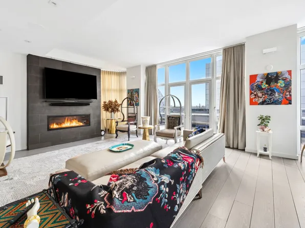 555 West 59th Street image 1 of 19