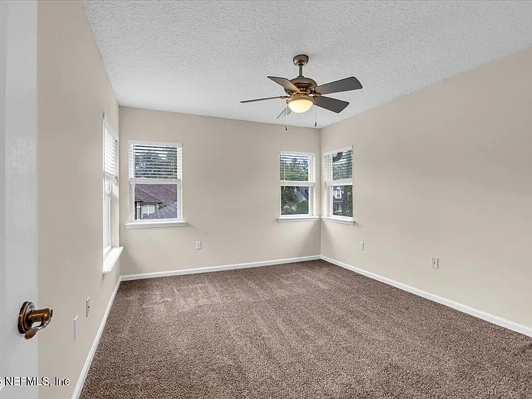 2662 Country Side Dr — Photo 35