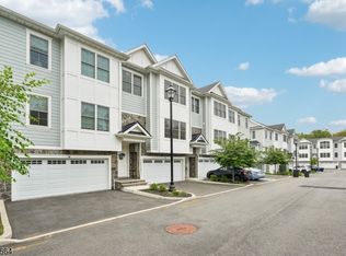 110 Mason Ct #5A, Haworth, NJ 07641