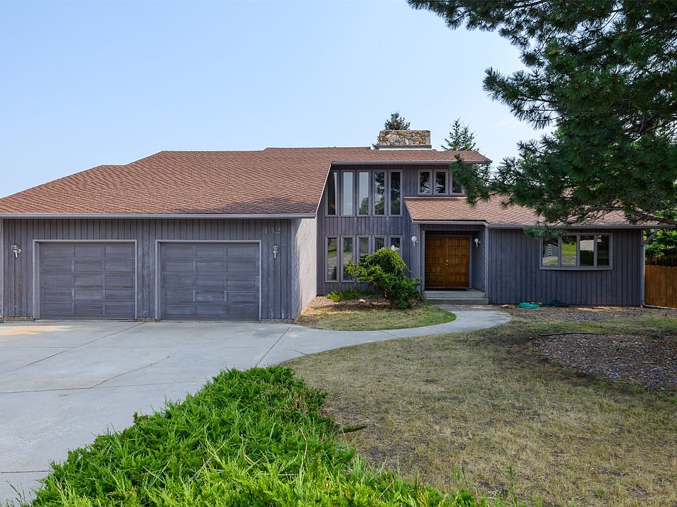 1st image of 132 Fairway Dr