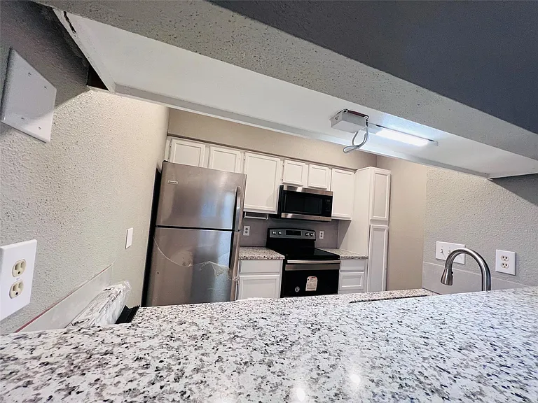 2121 El Paseo St #2204 — Photo 14