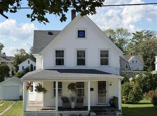 39 Chester Ave, Westerly, RI 02891