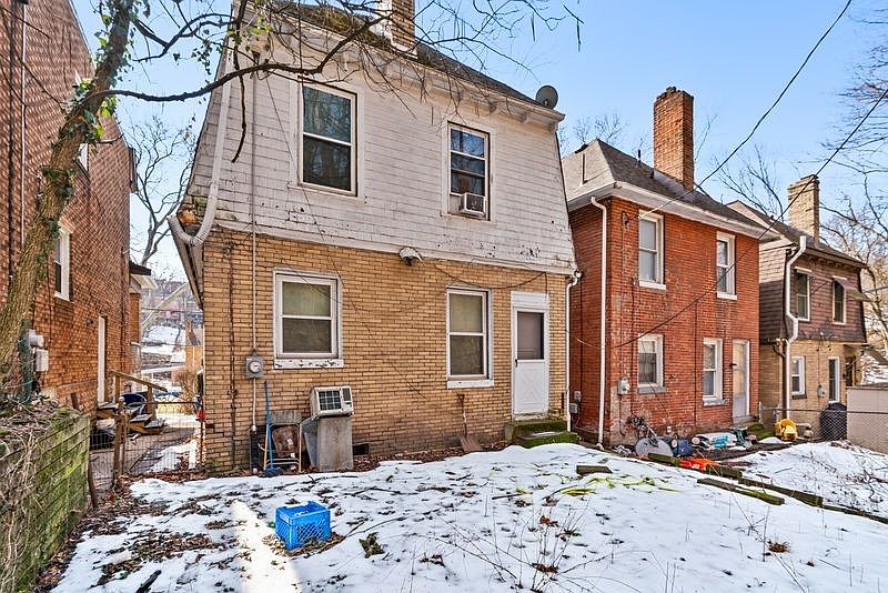 2nd image of 435 Bausman St