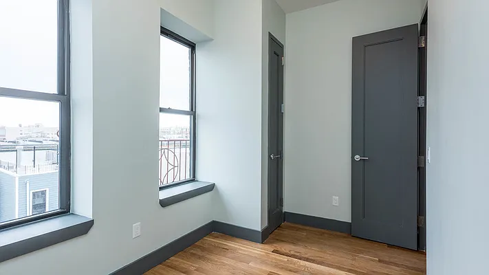 Rented by Nooklyn NYC LLC | media 19