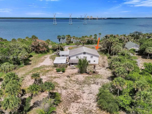 7805 S Indian River Dr, Fort Pierce, FL 34982