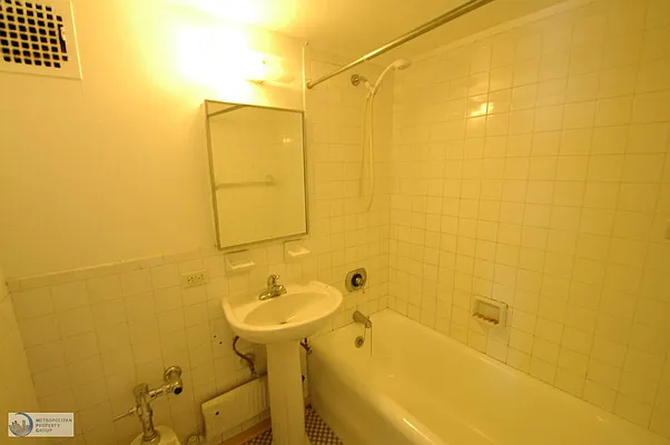 Rented by Metropolitan Property Group | media 45