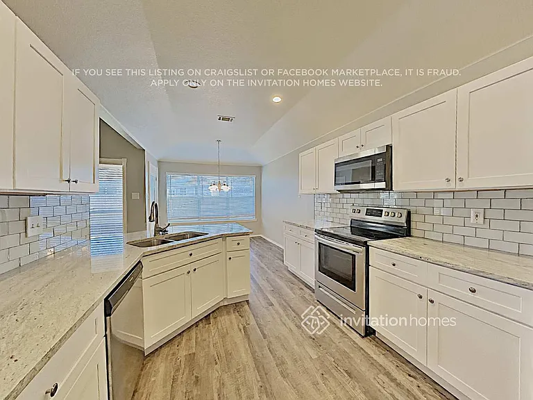 512 Bretts Way — Photo 9