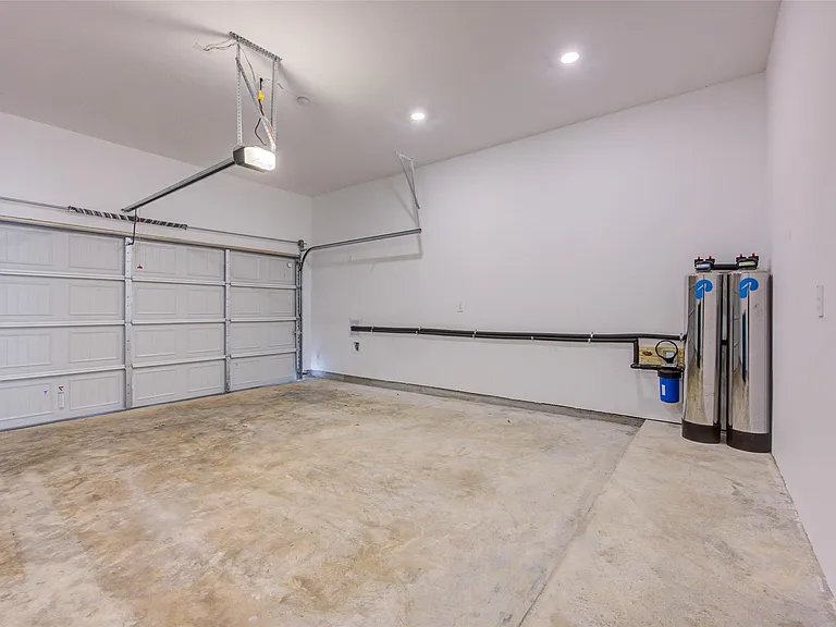 609 Royal Arch Dr — Photo 16