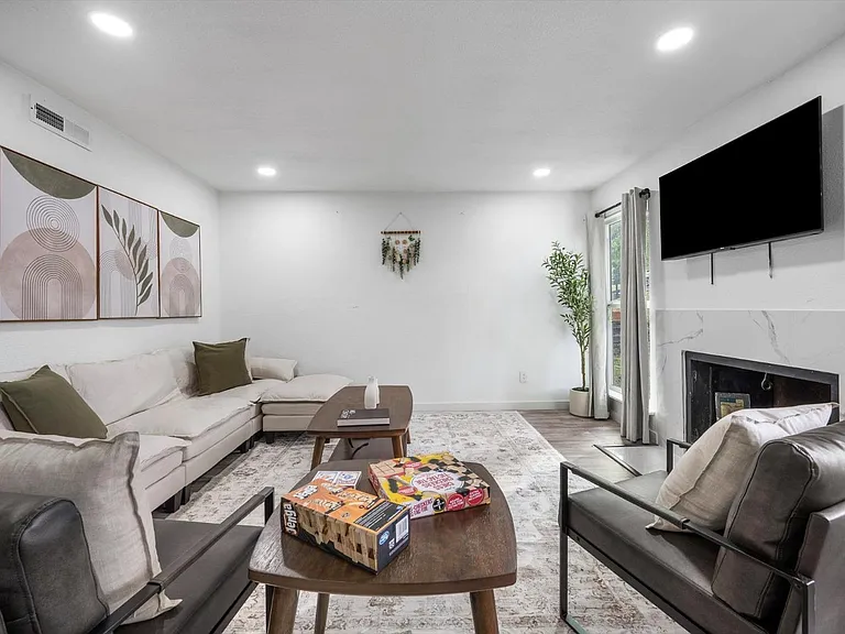 6413 Chimney Creek Cir #A-1 — Photo 2