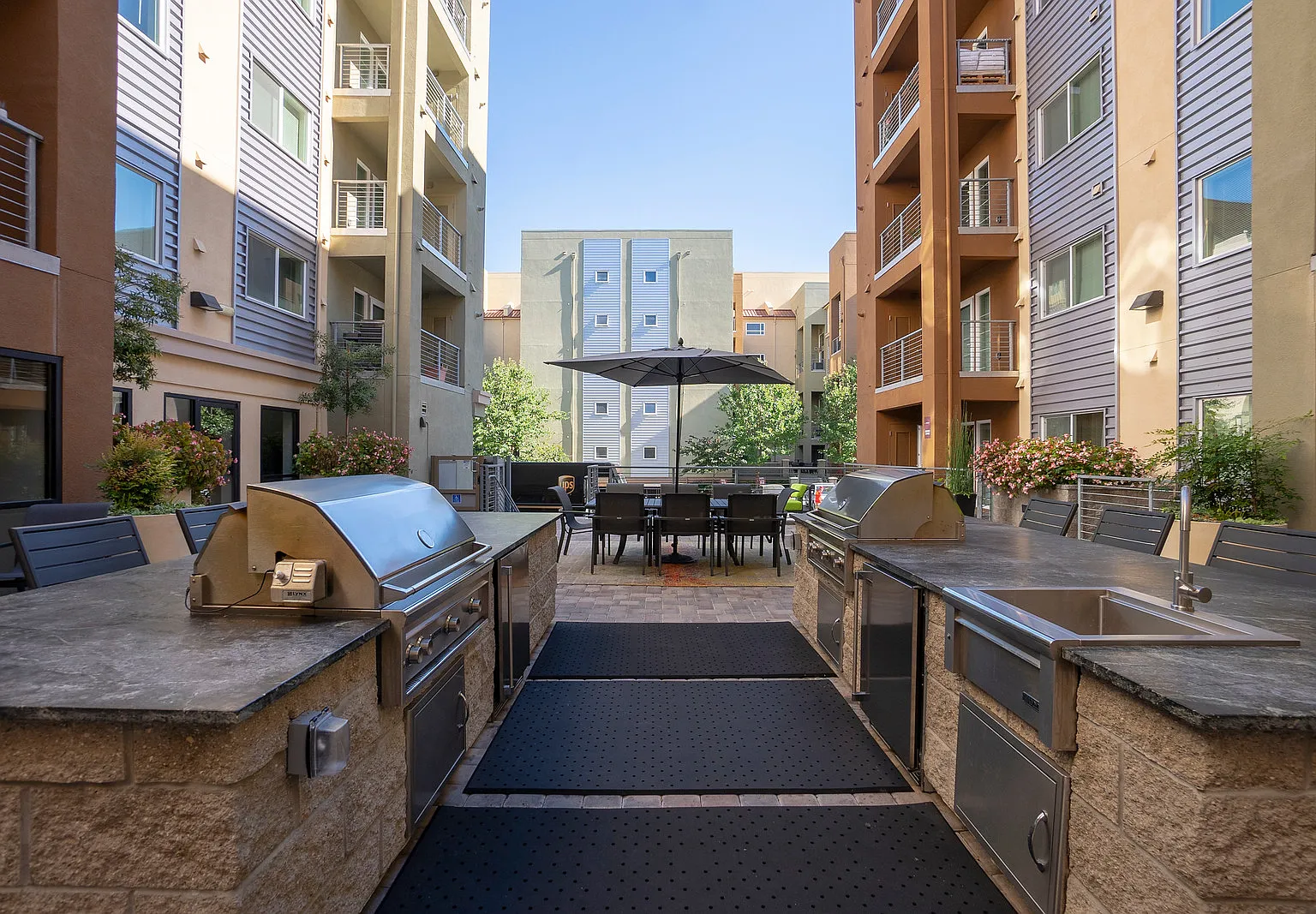 Latitude 37 — Photo 4