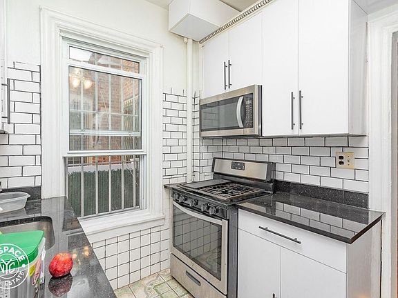 4th image of 1021 Union St #Hse