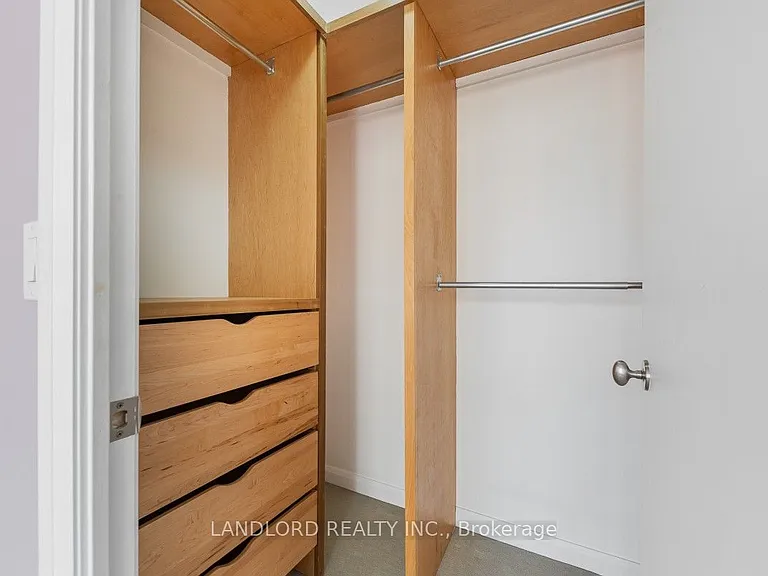 111 Elizabeth St #1620 — Photo 17