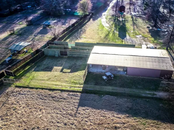 1810 County Road 301, Carthage, TX 75633