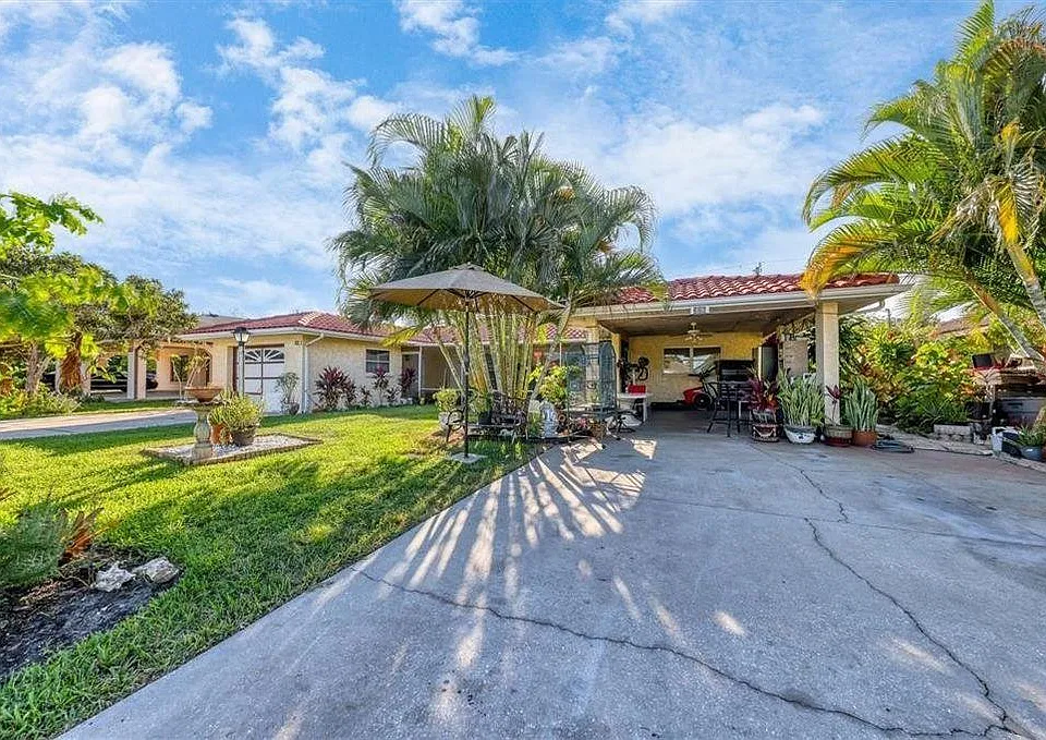 324 Ortiz Blvd #1