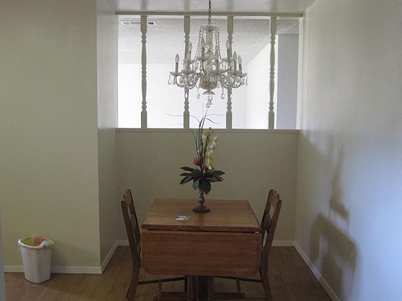 5th image of 3086 W Fairmont Ave
