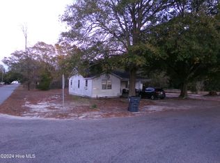 244 W 4th St, Garland, NC 28441