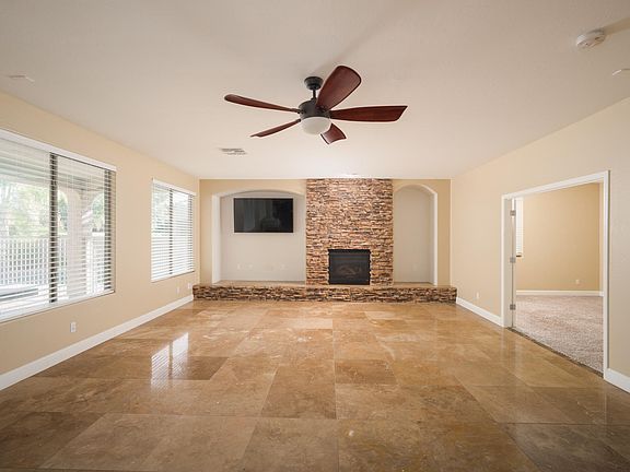 4th image of 2955 E Mahogany Pl