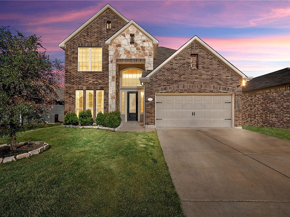 1st image of 2912 Gilchrist Dr