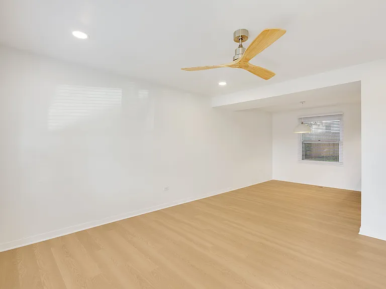 620 Hough St #A — Photo 3