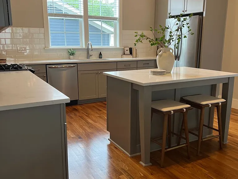 1318 Excelsior Grand Ave — Photo 15