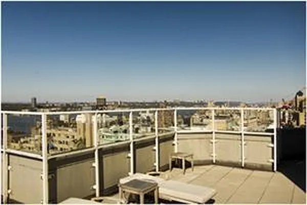 Rented by Douglas Elliman | media 18