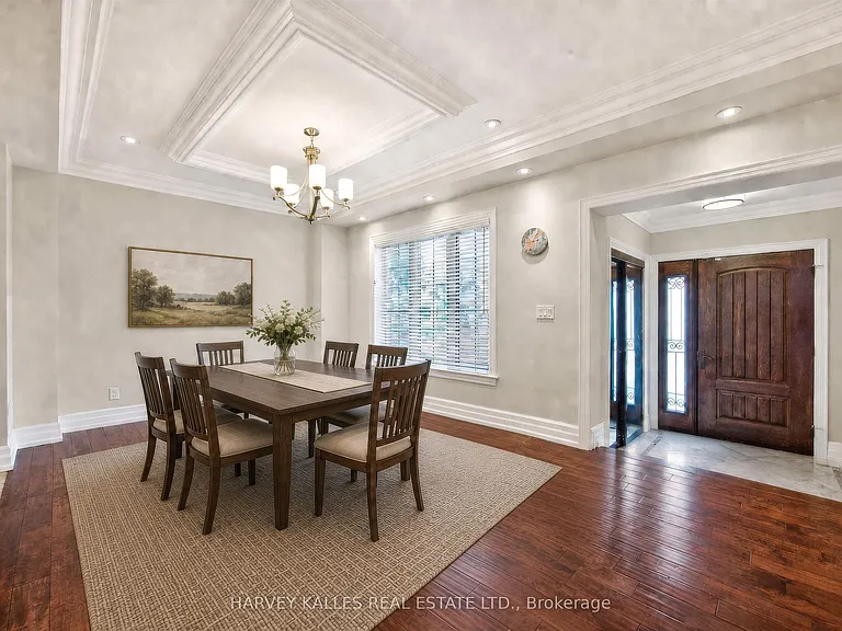 17 Lockheed Blvd — Photo 5