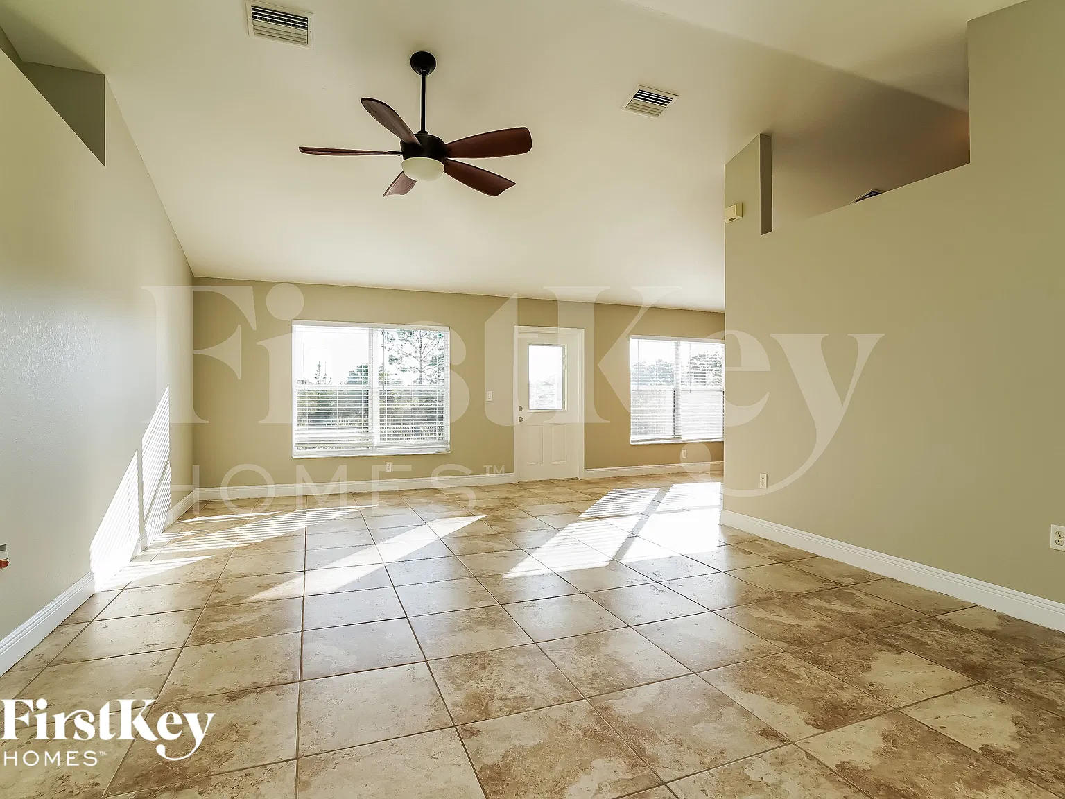 4 bed, 3.0 bath, 2108 sqft, $2,425 — Photo 2