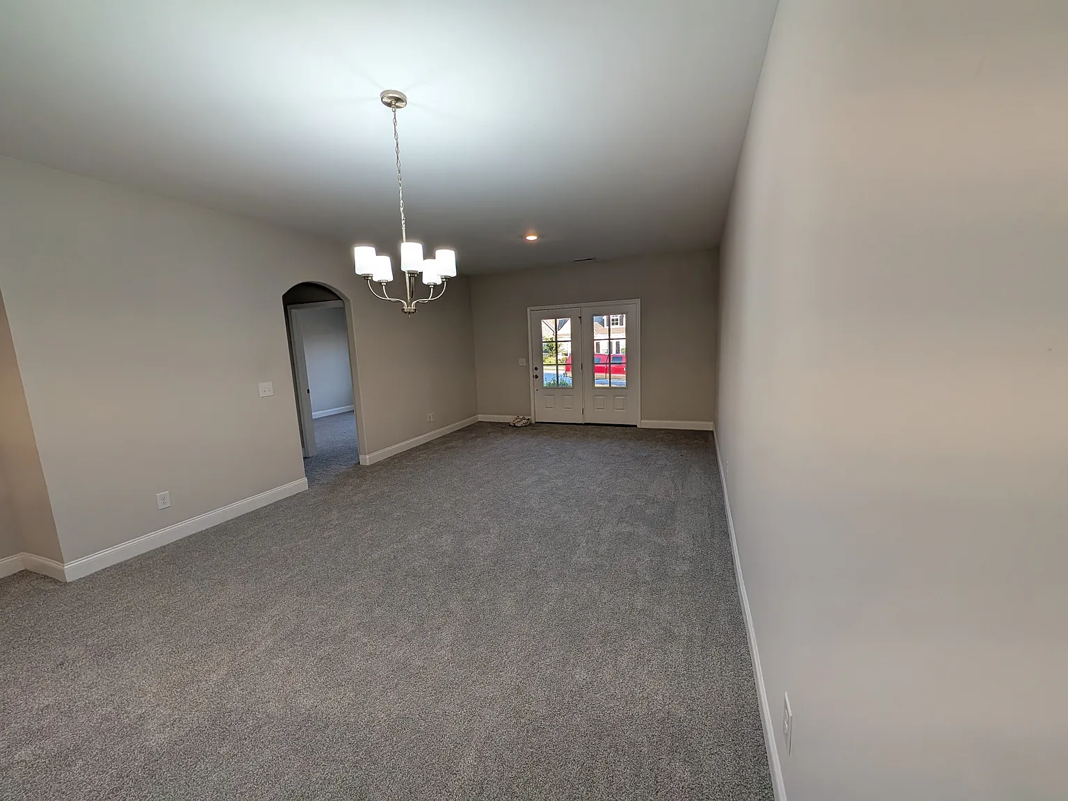 3 bed, 2102 sqft, $2,300 — Photo 1