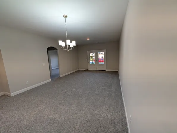 250 Cloverbrook Way, Gallatin, TN 37066
