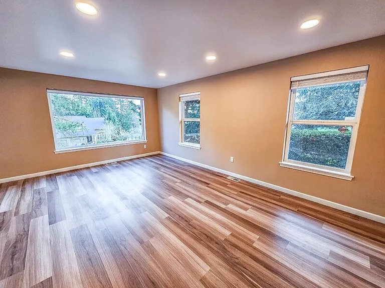 13818 NE 93rd Ct — Photo 4