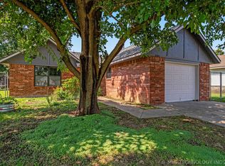 611 W 19th St S, Claremore, OK 74019