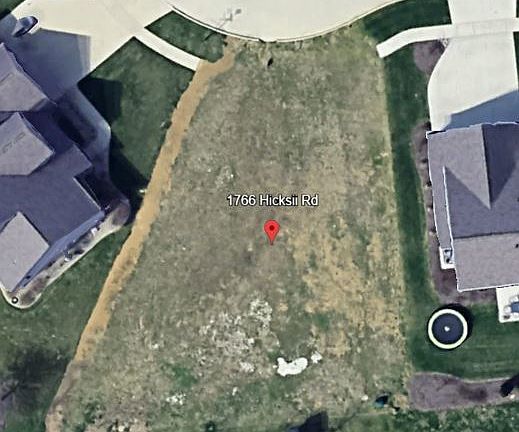 4th image of 1766 Hicksii Rd