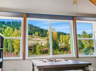 330 Keechelus Drive, Snoqualmie Pass, WA 98068