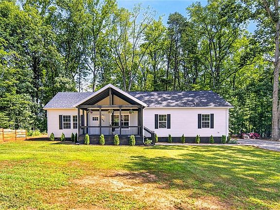 3rd image of 7416 Friendship Church Rd