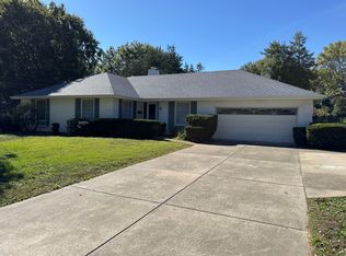 1920 E Mimosa St, Springfield, MO 65804