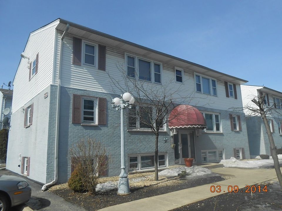 1st image of 9434 Kelvin Ln APT 3233
