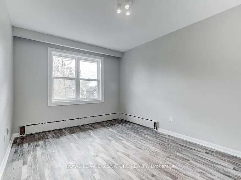 31 Elma St #3 — Photo 7