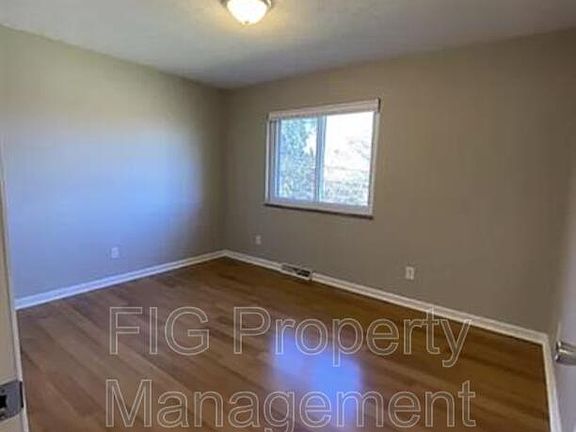 5th image of 125 Louella Dr