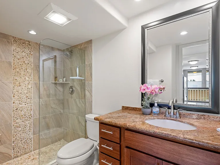 475 Front St #302 — Photo 14