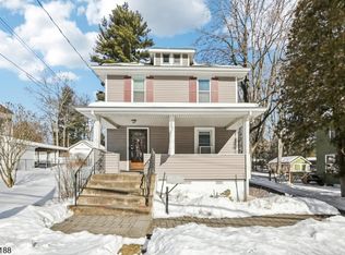 63 W Airmount Rd, Mahwah Twp., NJ 07430