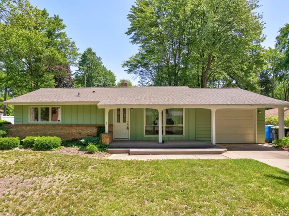 3324 Fairlane St, Midland, MI 48642